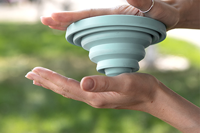 ИК 21789000 Воронка складная d-130 мм (голубой песок).jpg